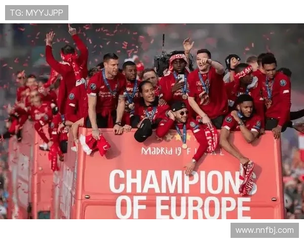 《英超激战:伦敦体育场焦点对决点燃球迷热情的状态分析》 《英超激战:伦敦体育场焦点对决点燃球迷热情的状态分析》