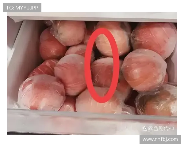 勒布朗家的冰箱里居然没有剩饭？